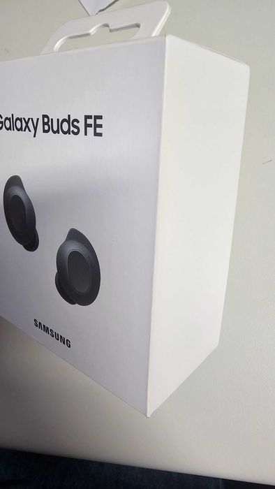 Samsung Galaxy Buds FE Novos-selados
