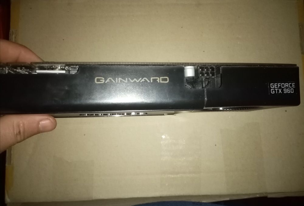 Nvidia geforce gt 960 2 gb.