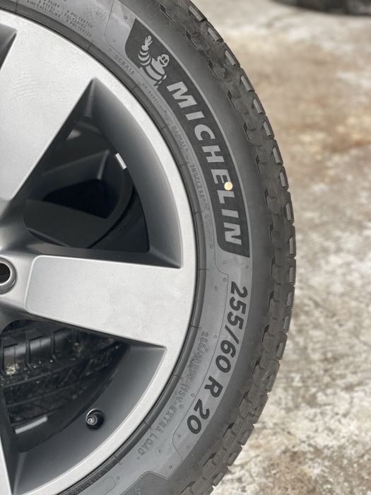 Шини Michelin primacy 255/60 R20