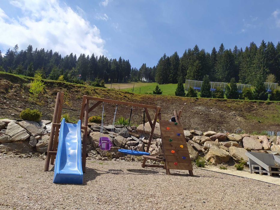 Drewniany Plac do Ogrodu SMERF WYSOKA Ścianka Ślizg 2Huśtawki