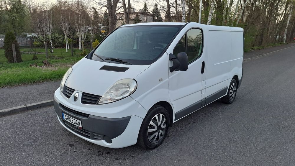 Renault Trafic Vivaro 2.5 dCi klima