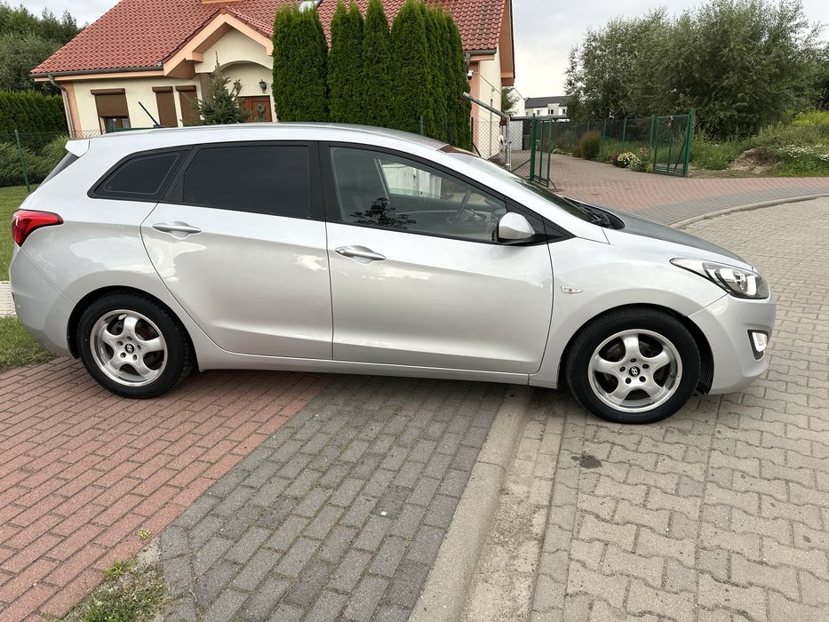 Hyundai i30 1,6 diesel alu klima led