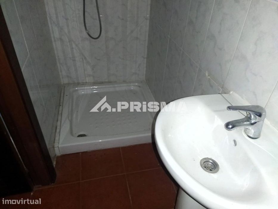 Moradia T2 para venda em Monfortinho