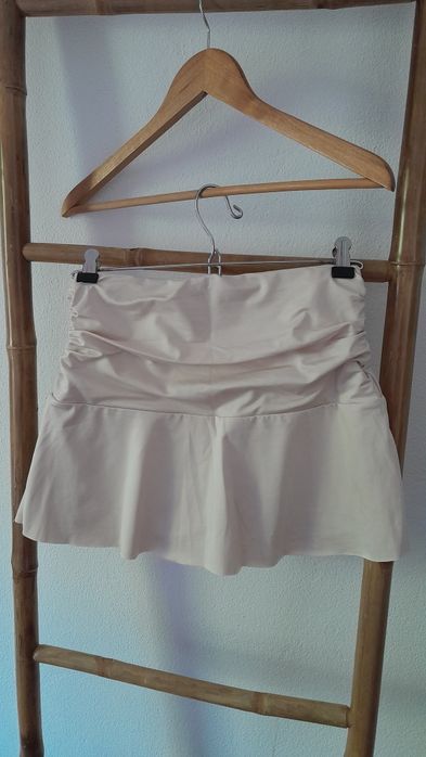 Saia/Calças creme Shein