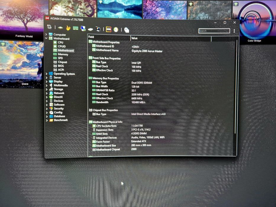 Материнська плата Gigabyte Z690 Aorus Master