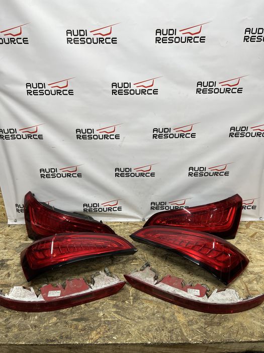 Фонарь фанарь Audi Q5 12-16 рік 8R0945093D 8R0945094D USA Америка
