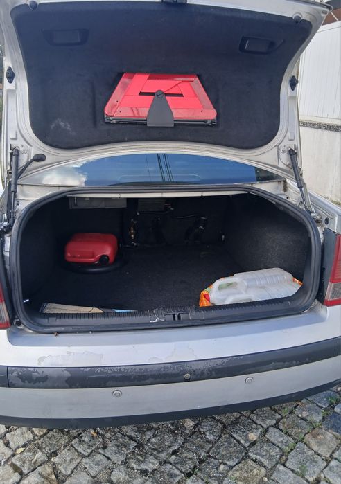 VW Passat  1.9 TDI