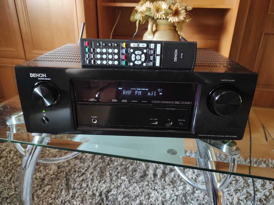 Amplituner DENON AVR-X1100W oraz pilot