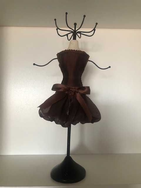 Stojak na biżuterię