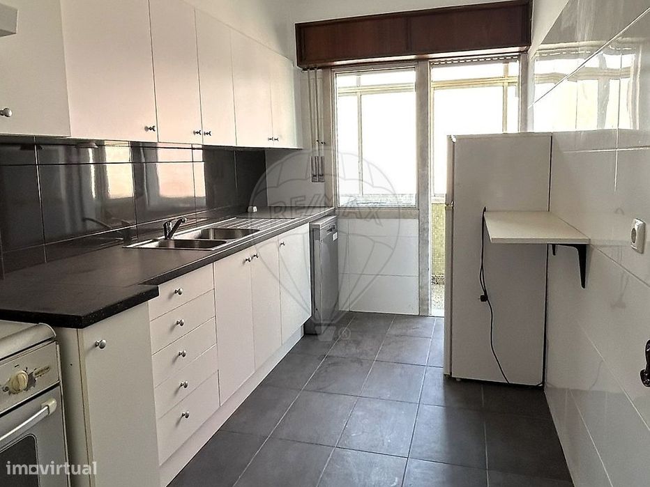 Apartamento T2 para arrendamento