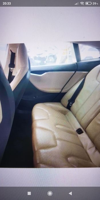 Tesla model S тільки привезена