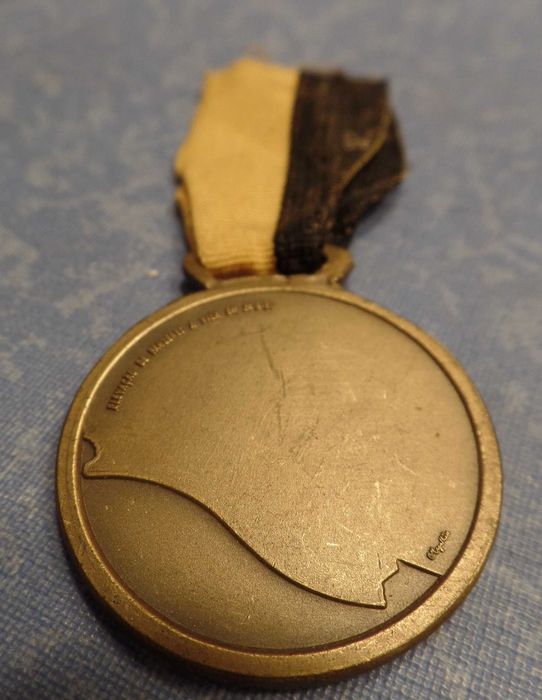 4 Medalhas Comemorativas (895)