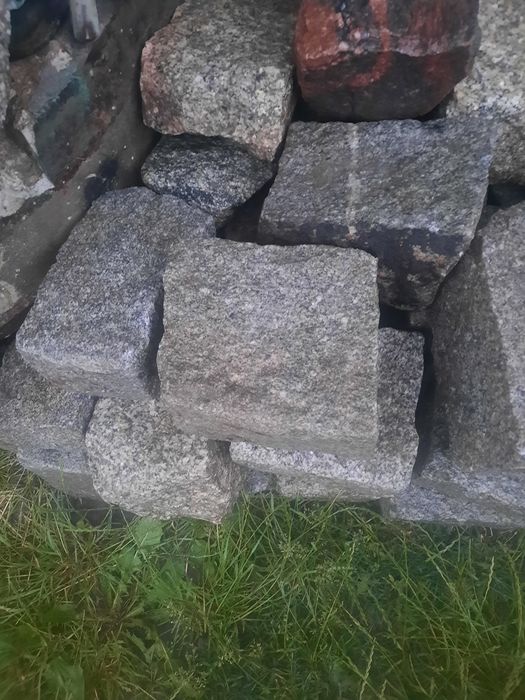 Ķamień łupany granit 20×20
