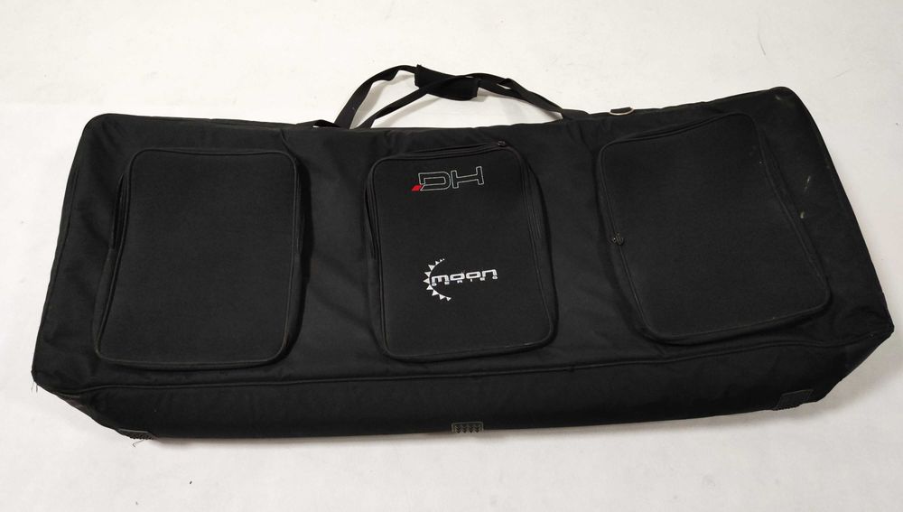 Pokrowiec na instrumenty klawiszowe MOON 135x50x20cm - kółka