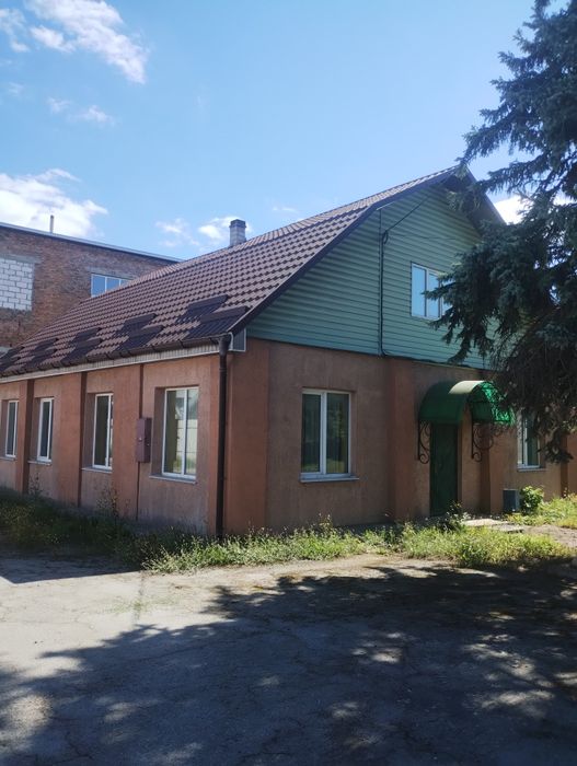 Продам складське та офісне приміщення