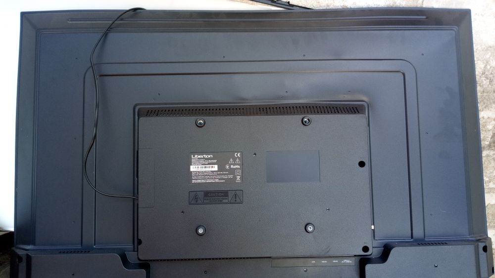 Телевизор Liberton без матрицы.