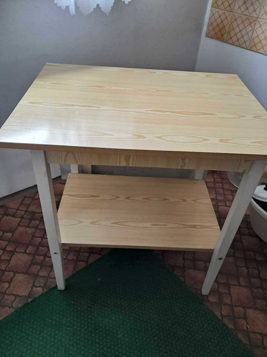 Stół kuchenny rozkładany Po rozłożeniu Wymiary 73 cm x 110 cm