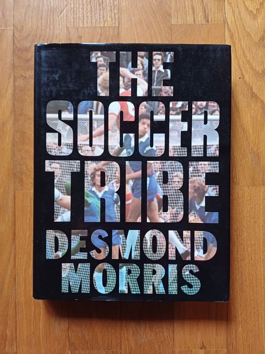 Livro "The Soccer Tribe" de Desmond Morris, ed. 1981 (em inglês)