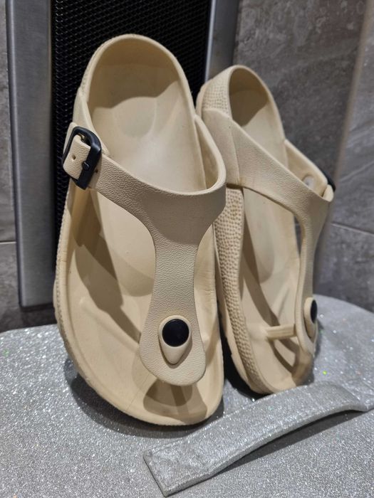 Klapki japonki crocsy 36 / 37