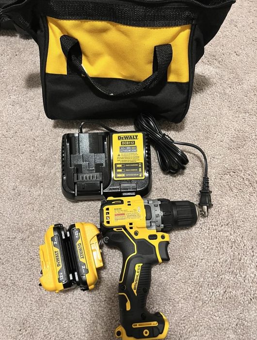 Безщітковий шуруповерт DEWALT DCD701 12V із США