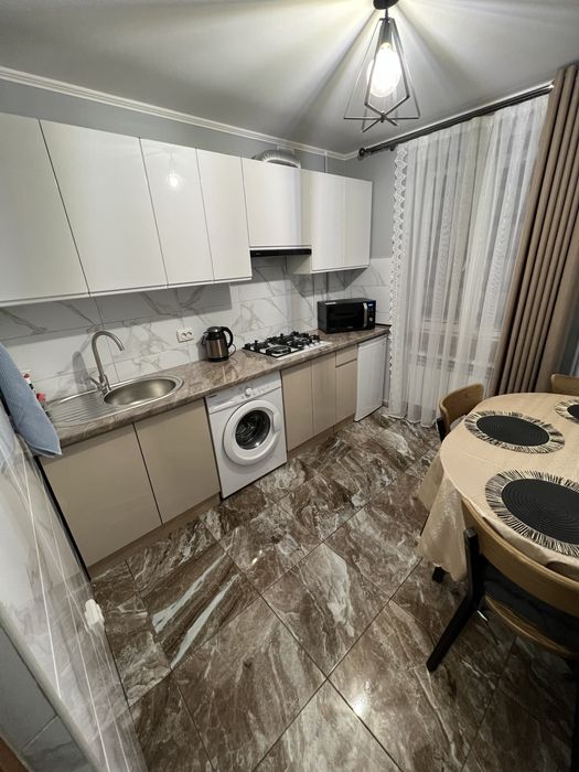 Квартира однокімнатна подобо -Автовогзал- Формаркет -Проспект