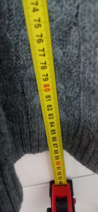 Sweter uniwersalny