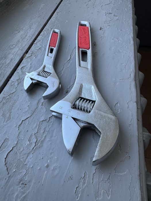 Ключі розвідні Milwaukee 250 ( 36,5 ) та 150 ( 24,5 )