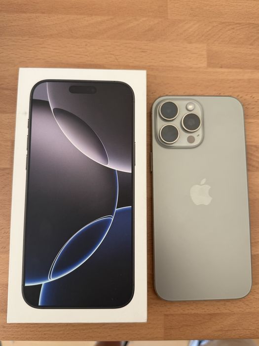 Iphone 16 pro max versao 256gb desbloqueado(ACEITO RETOMA)