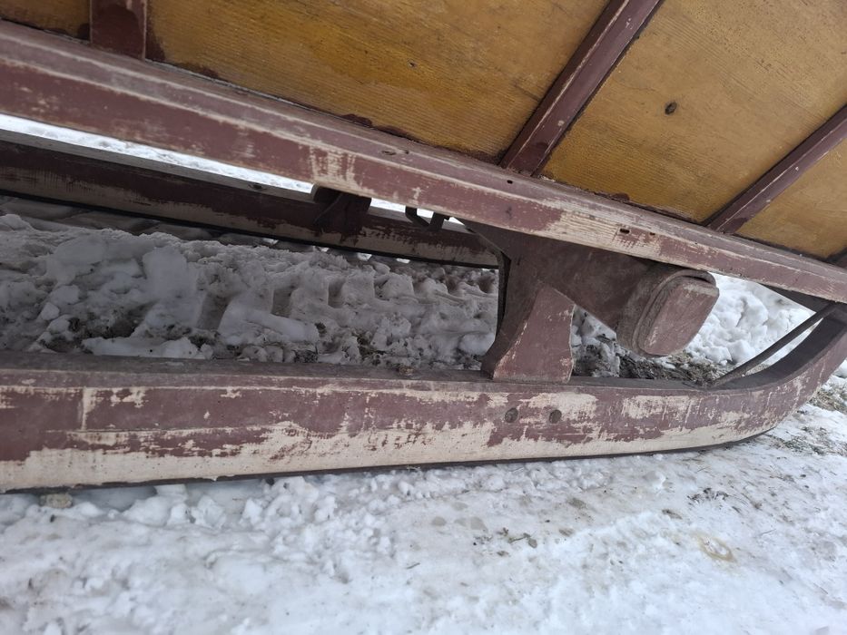 Sanie konne drewniane, okute