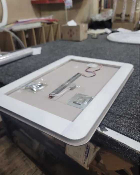 Стильне дзеркало з підсвіткою – готове рішення для дому