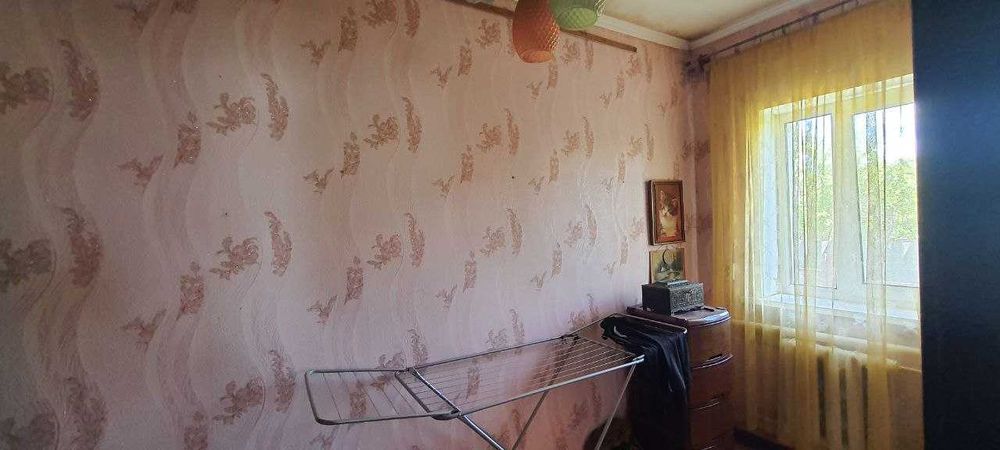 Продам будинок  м. Зміїв