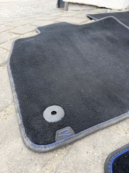 Oryginalne dywaniki Golf 8 VIII R - welurowe 5H1.864.435