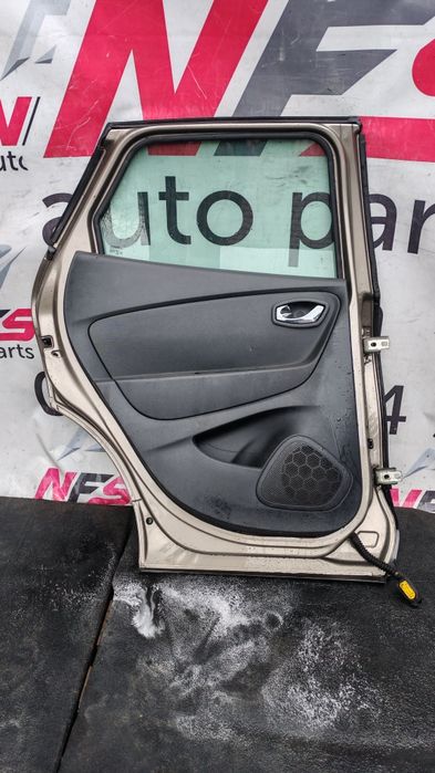Задні ліві двері renault captur