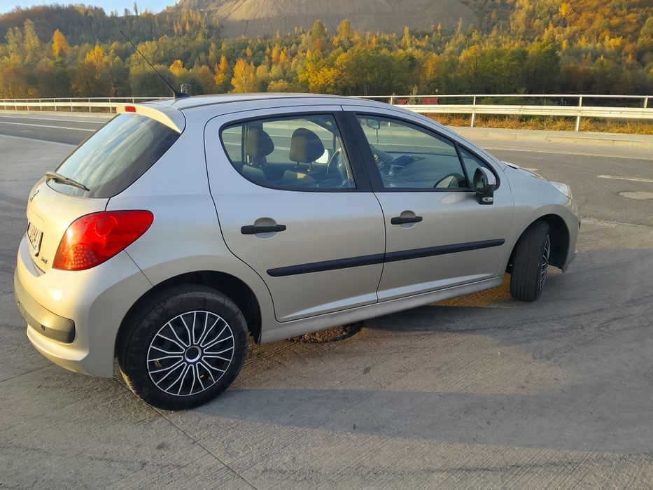 Peugeot 207