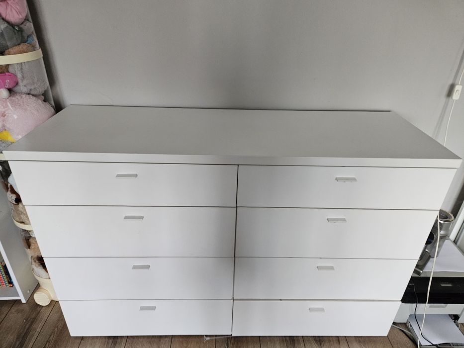 Biala komoda - stan idealny