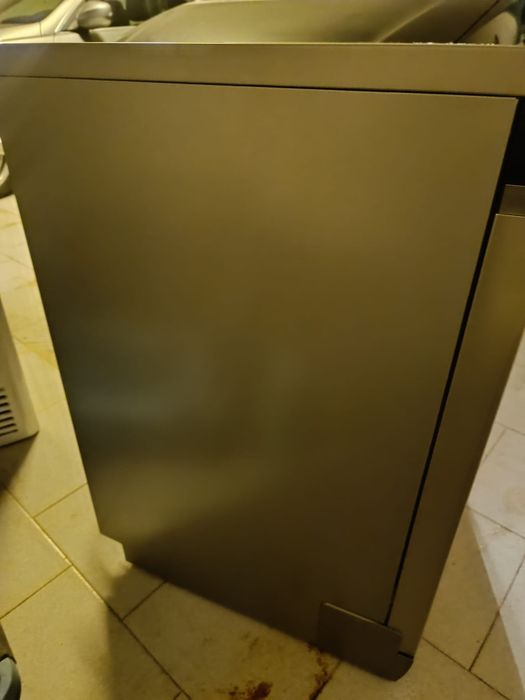 Vendo Máquina Loiça Whirlpool como Nova