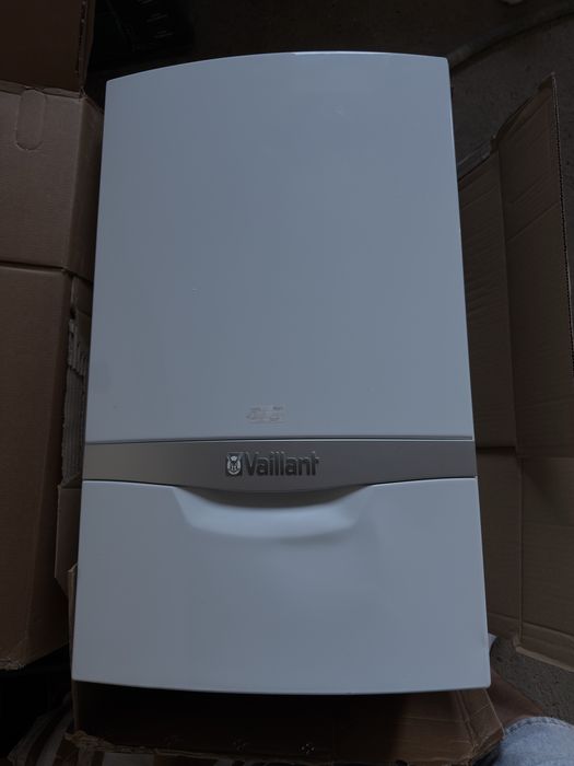Продам котел Vaillant ecoTEC plus 831 VUW GB 316/5-5 R2