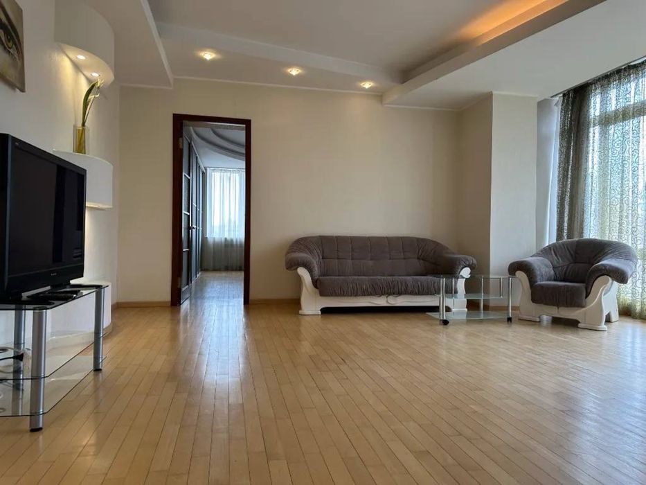 Сдам 3 ком квартру Я. Самарского