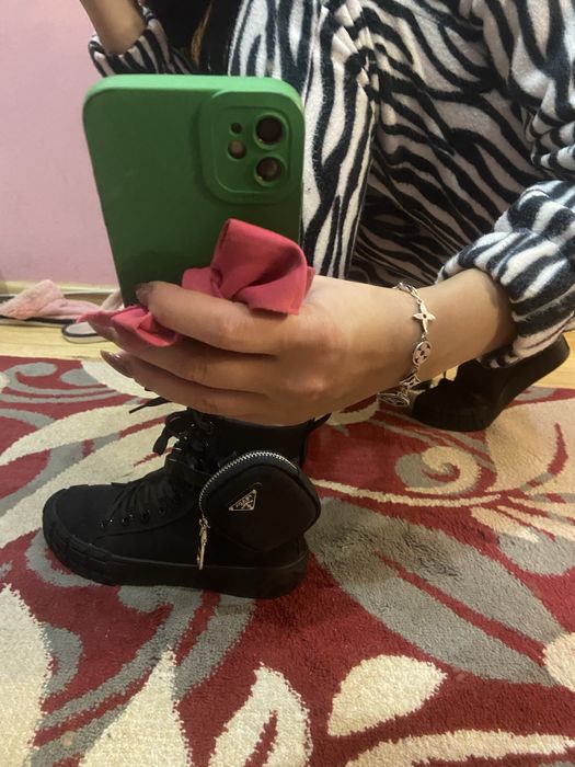 Кеды Prada состояние новых 36р