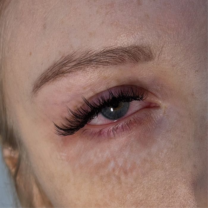 Нарощування вій/навчання