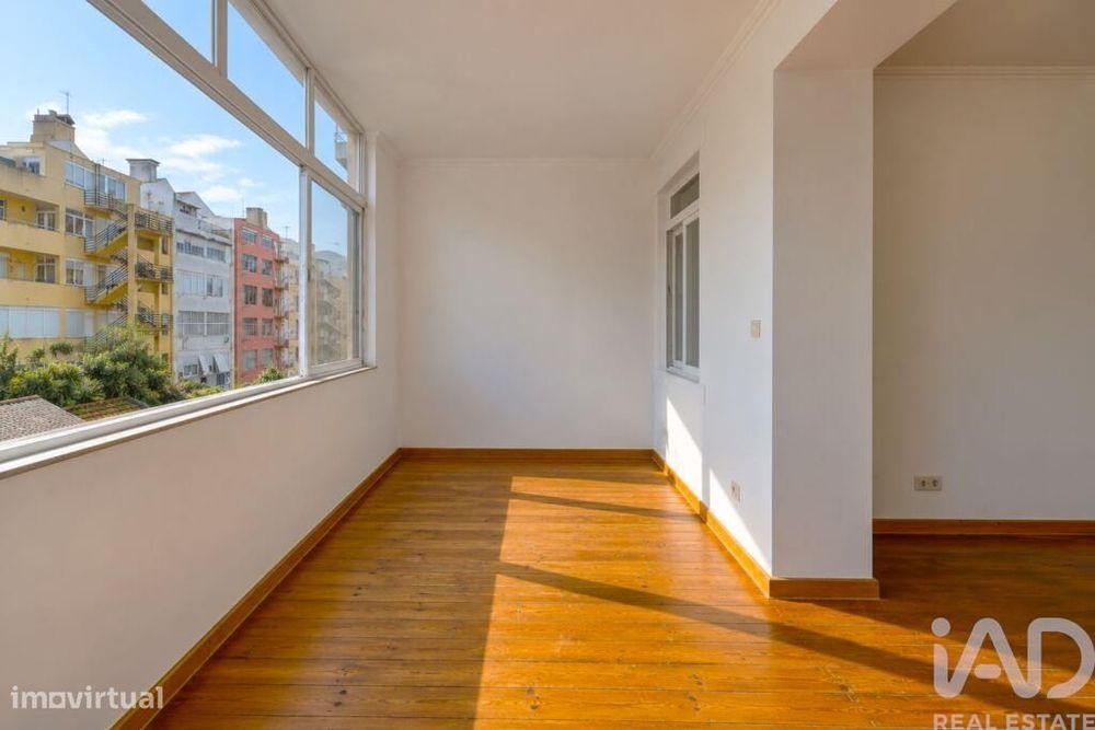 Apartamento T3 em Arroios de 111 m2