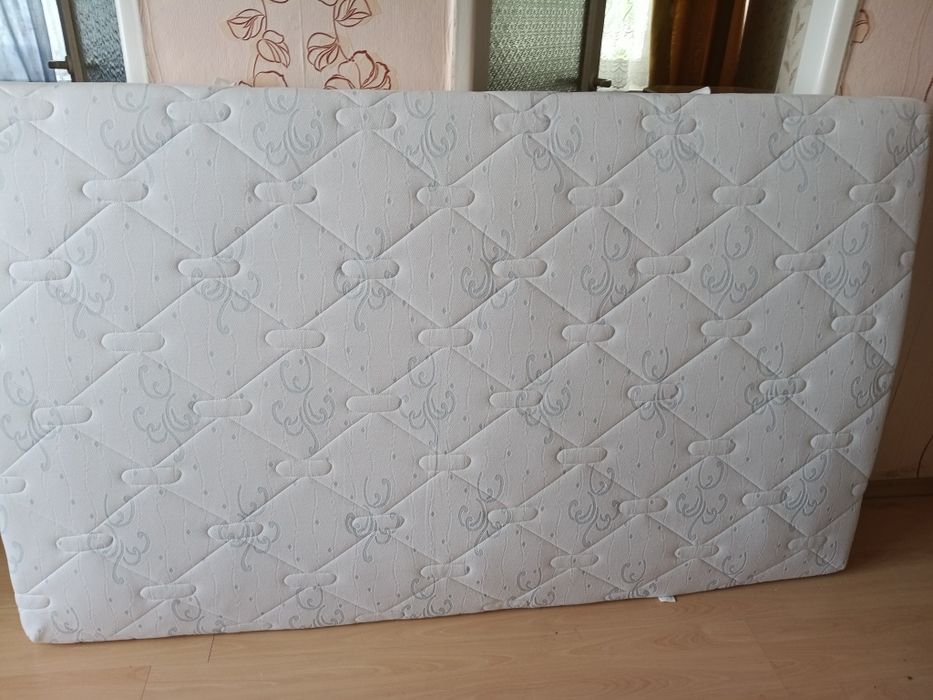 Łóżko+Materac sembella H3,wysokość 19 cm , długość 200cm, szerokość -120cm, materac sprężynowy.