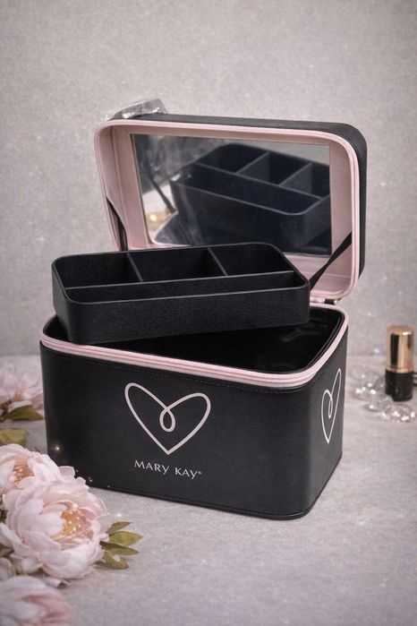Чорний кейс / косметичка Mary Kay (новий)