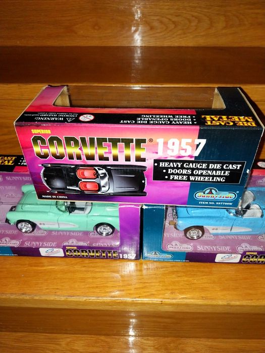 Chevrolet Corvette 1957 - Miniatura Antiga