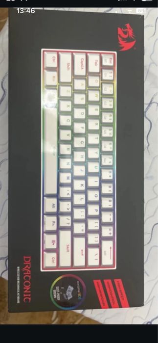 Teclado mecânico sem fios compacto  Redragon Draconic