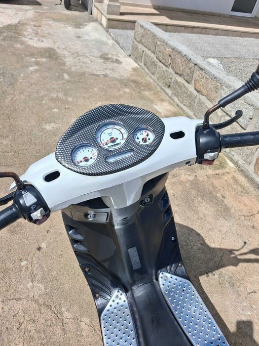 Adly scooter 50 2 tempos