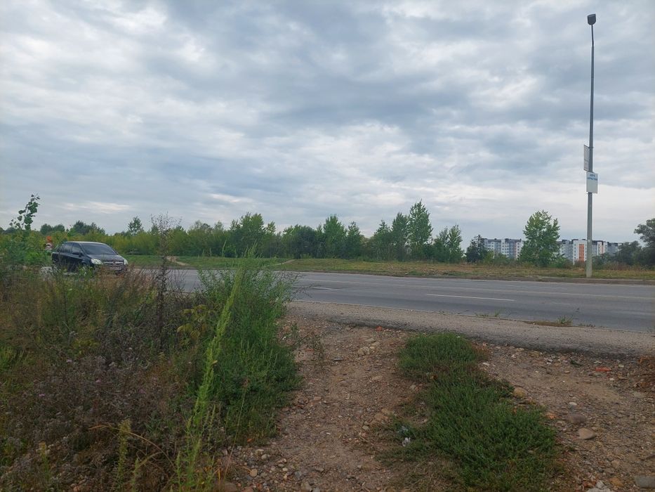 Продам земельну ділянку в вул. Надрічна 14.2 сот