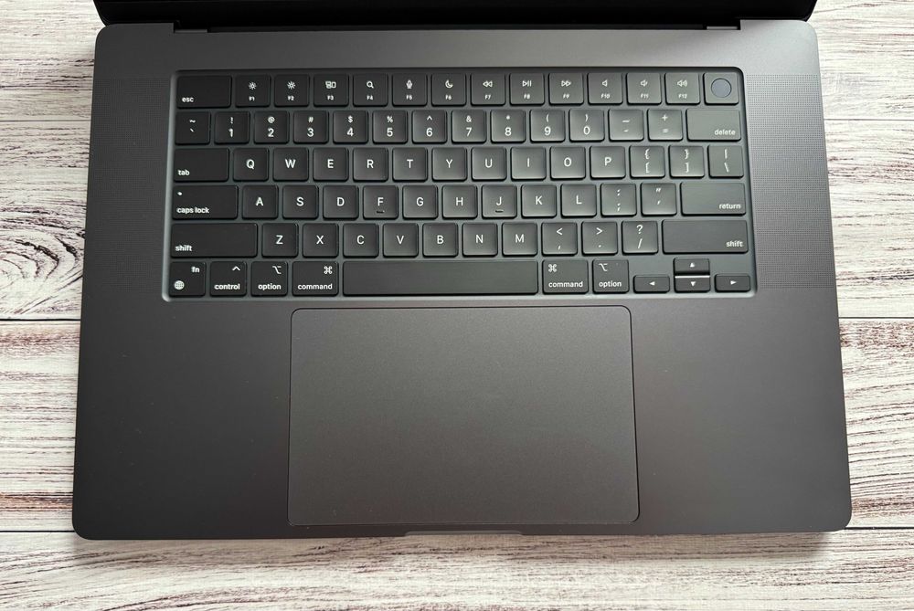 MacBook Pro 16 2023 M3 Pro 36GB RAM / 512GB SSD Space Black