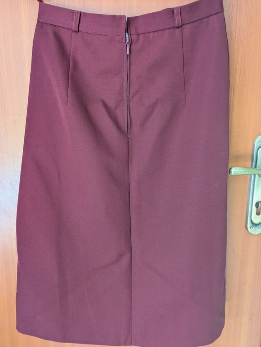 Bordowa wisniowa dluga slim spodnica, rozmiar M, 36/38