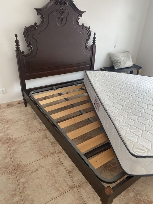 Estrado Ikea,  cama 1,40x1,90